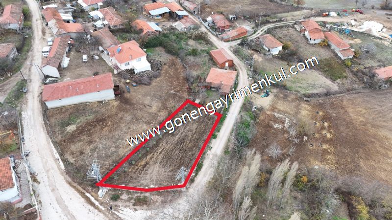 556 m2 İmarlı 2 kat %40 Arsa Köy Evi Ortasında - 10