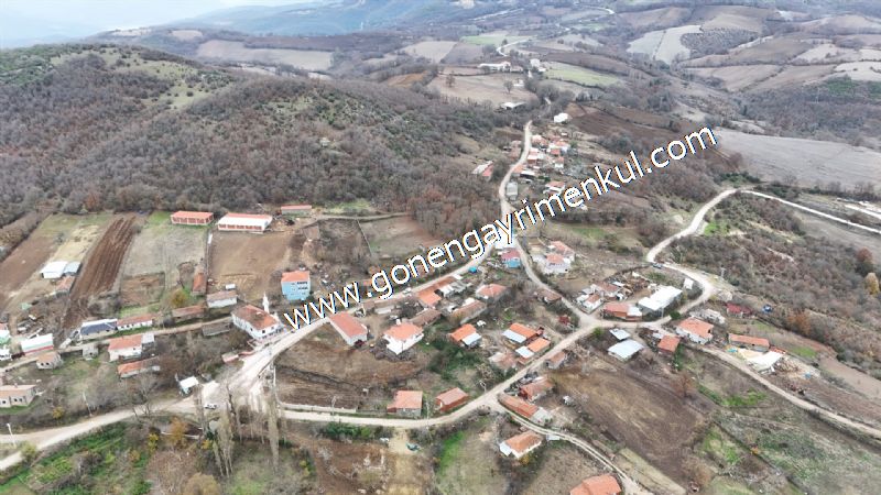 556 m2 İmarlı 2 kat %40 Arsa Köy Evi Ortasında - 24