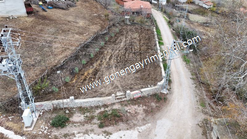 556 m2 İmarlı 2 kat %40 Arsa Köy Evi Ortasında - 40