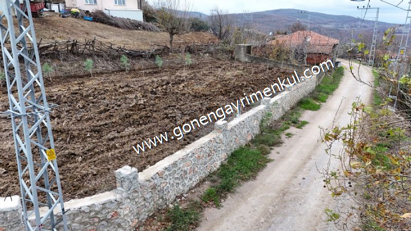 556 m2 İmarlı 2 kat %40 Arsa Köy Evi Ortasında - 46