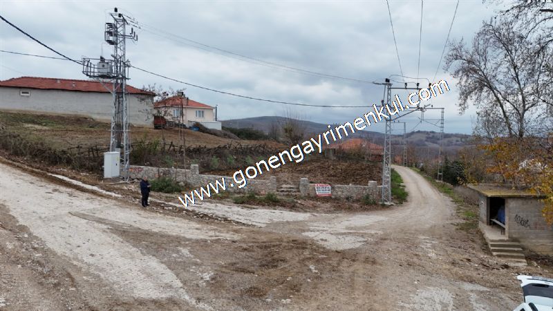 556 m2 İmarlı 2 kat %40 Arsa Köy Evi Ortasında - 53