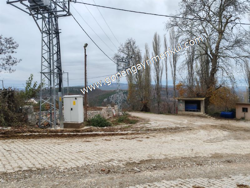 556 m2 İmarlı 2 kat %40 Arsa Köy Evi Ortasında - 56