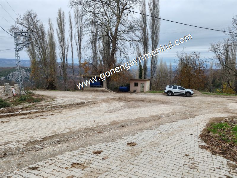 556 m2 İmarlı 2 kat %40 Arsa Köy Evi Ortasında - 57