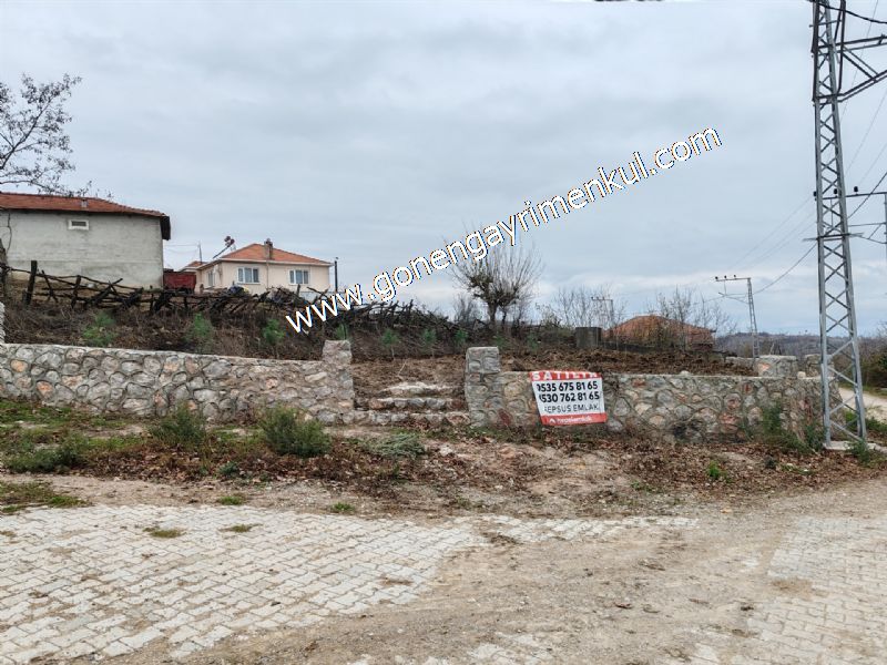 556 m2 İmarlı 2 kat %40 Arsa Köy Evi Ortasında - 60