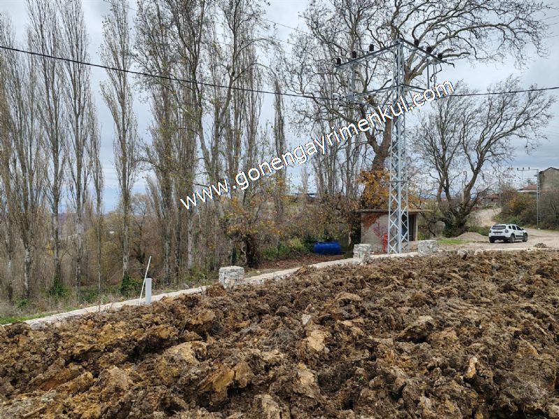 556 m2 İmarlı 2 kat %40 Arsa Köy Evi Ortasında - 76