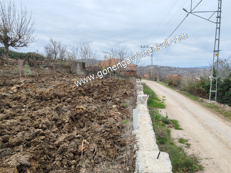 556 m2 İmarlı 2 kat %40 Arsa Köy Evi Ortasında - 81