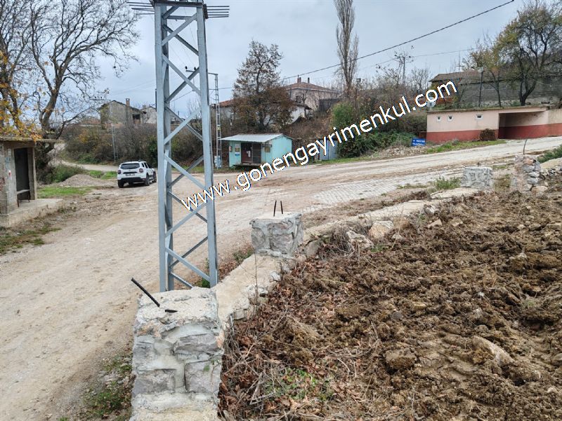 556 m2 İmarlı 2 kat %40 Arsa Köy Evi Ortasında - 86